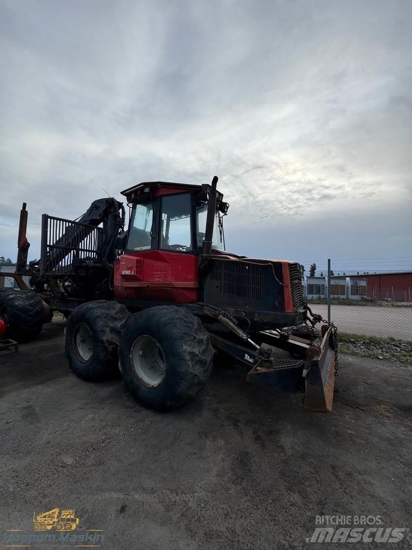 Valmet 890.3 Transportoare