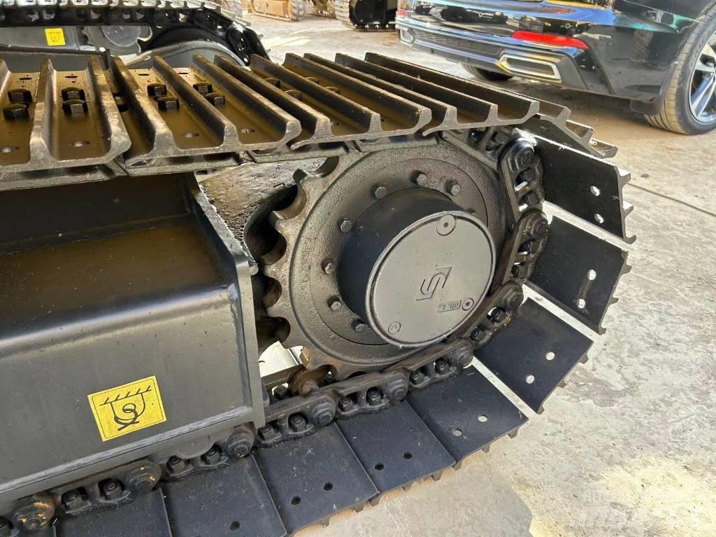 Komatsu PC 70 Excavatoare pe șenile
