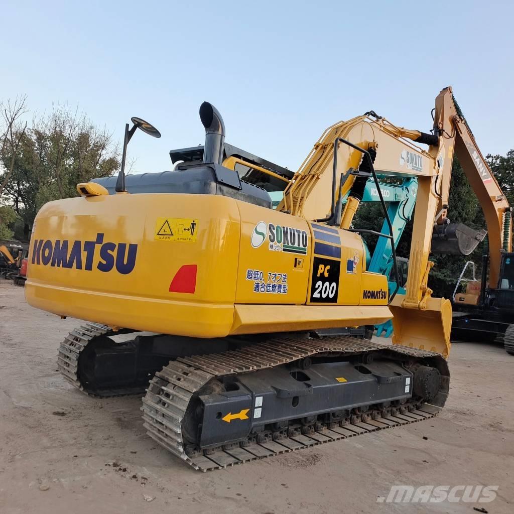 Komatsu PC 200-8 Excavatoare pe șenile
