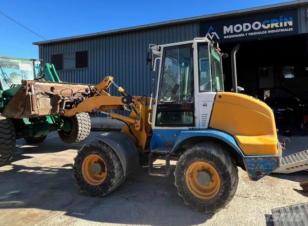 Liebherr L 507 Incarcator pe pneuri