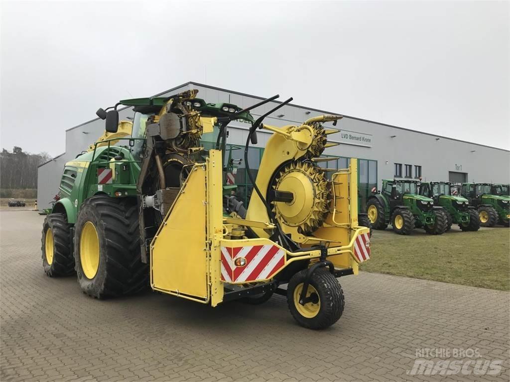 John Deere 8600 Forajere cu autopropulsare