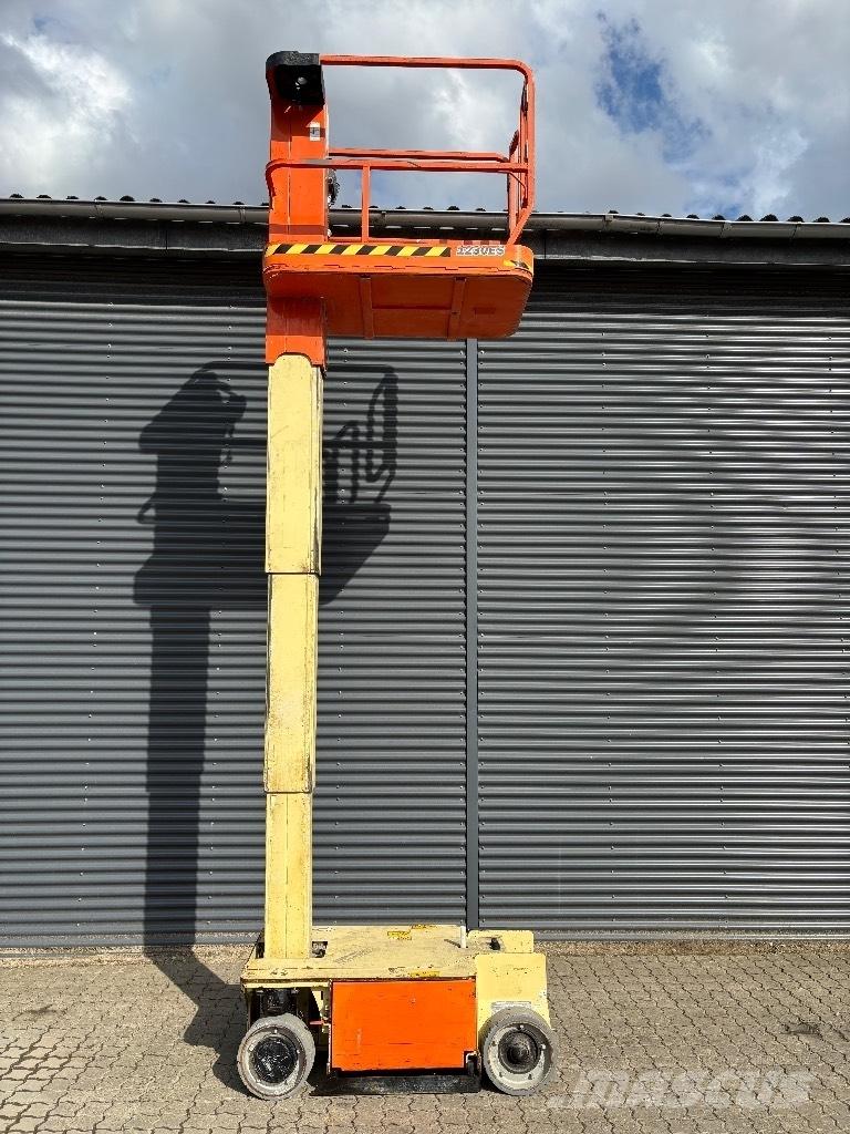 JLG 1230 ES Ascensoare verticale catarg