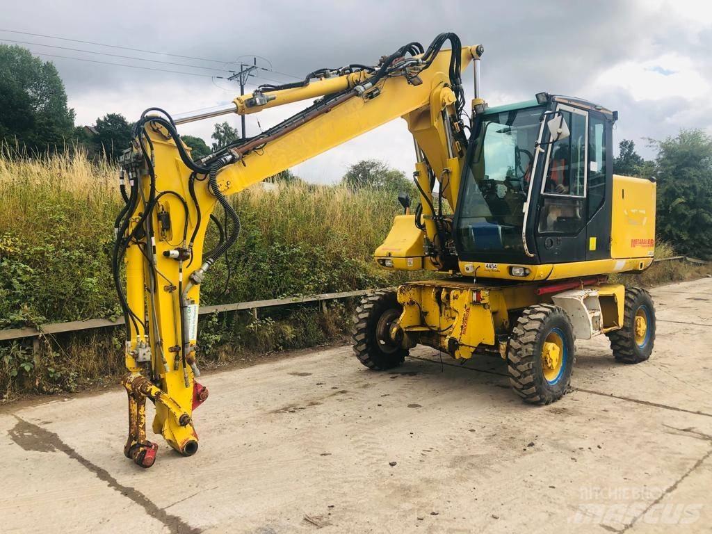 CASE WX 170 Excavatoare cu roti