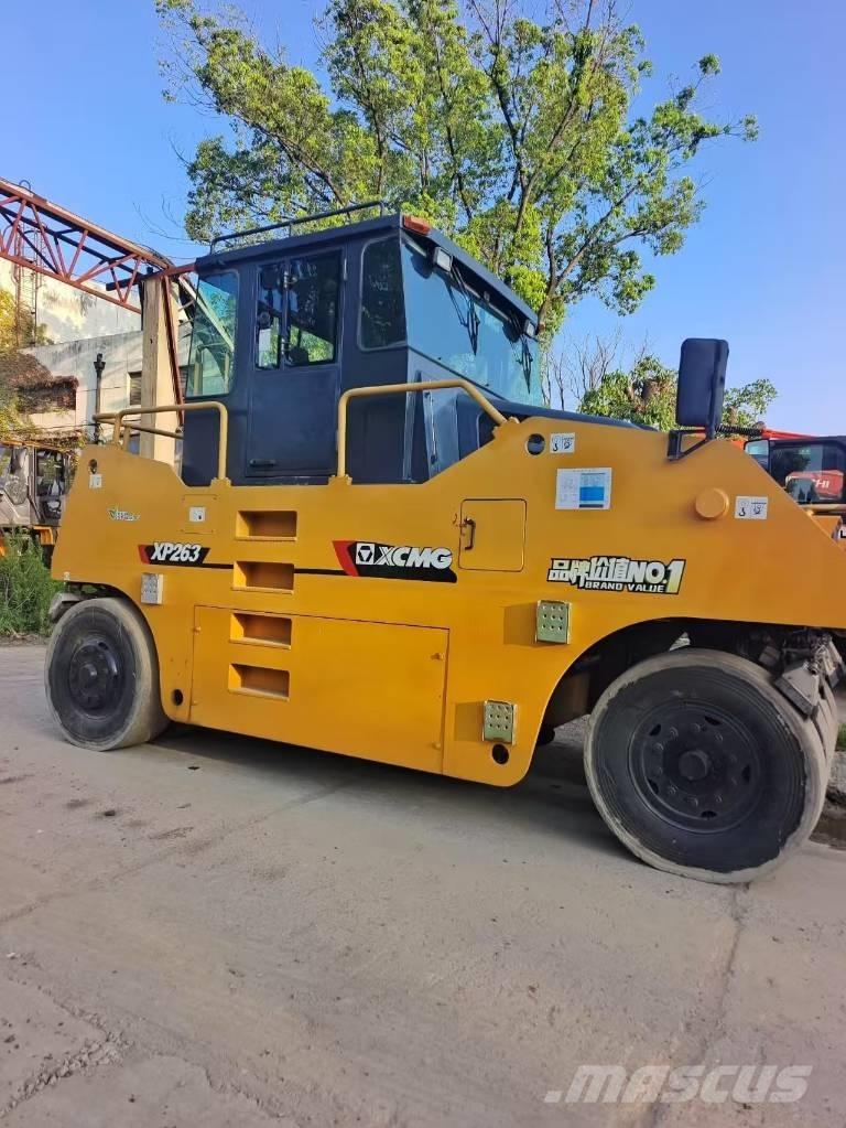 XCMG XP 263 Cilindri compactori cu roti