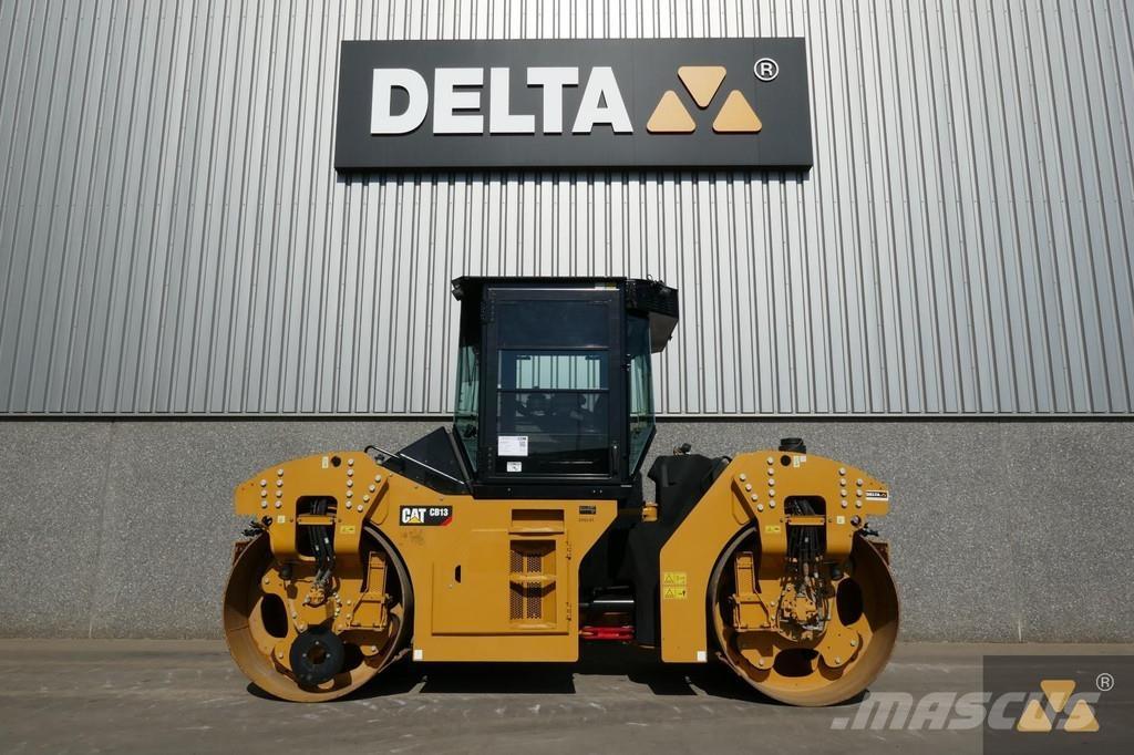 CAT CB13 Cilindri compactori dubli