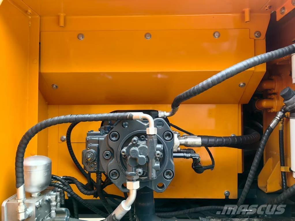 Hyundai 305LC-9 Excavatoare pe șenile
