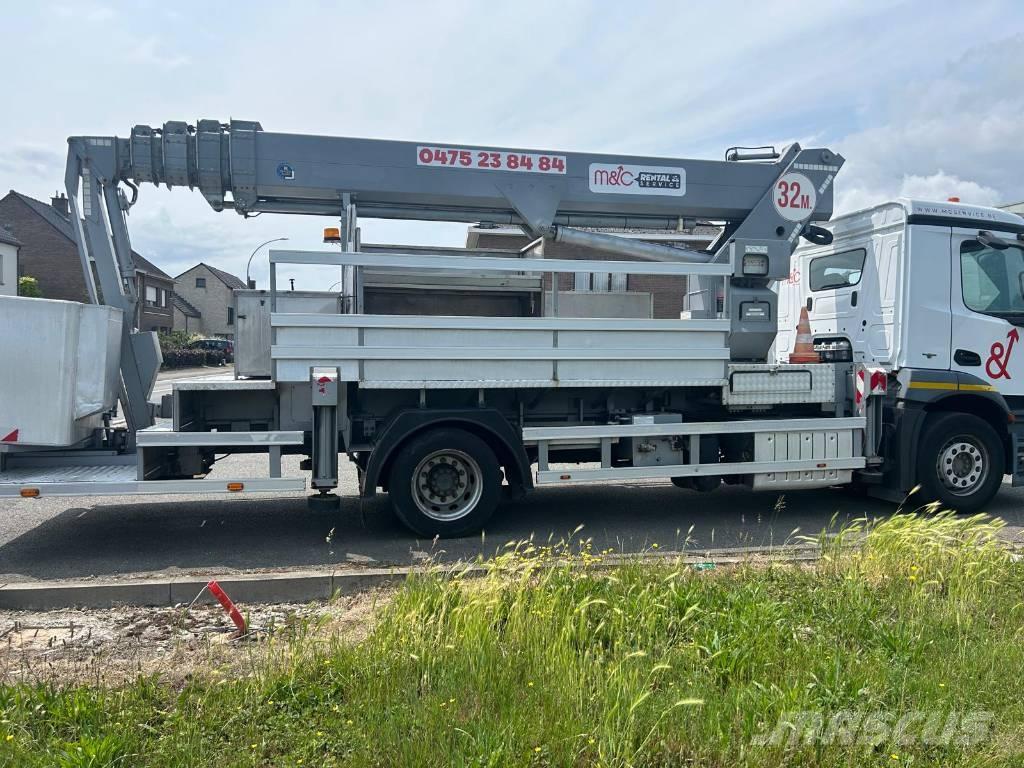 Mercedes-Benz Antos Platforme aeriene montate pe camion