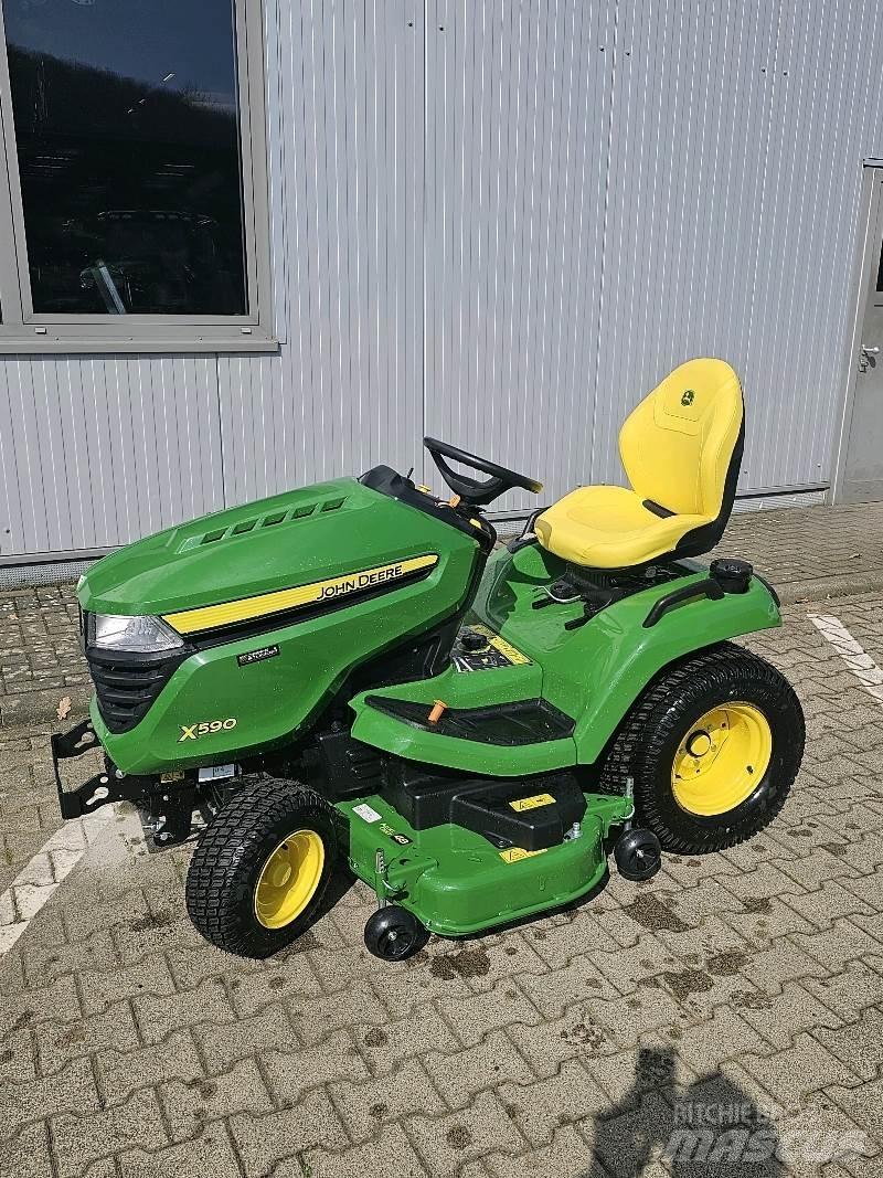 John Deere X590 Cositoare de iarba