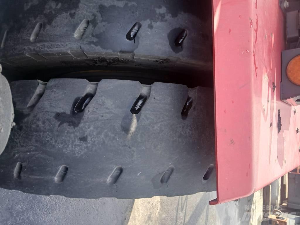 Kalmar DCG100-45ED7 Stivuitoare de containere