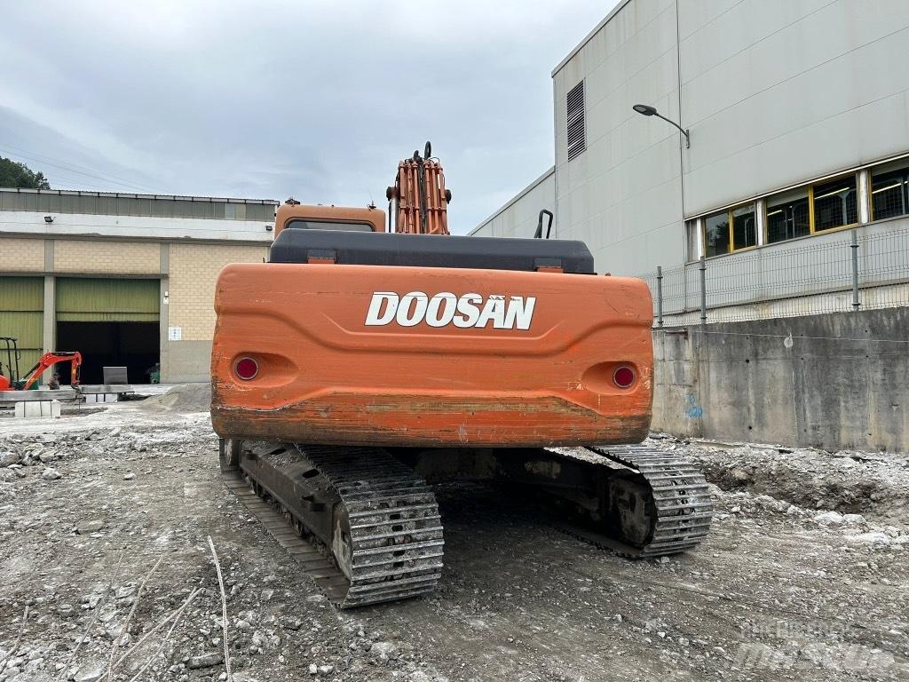 Doosan DX 255 LC Excavatoare pe șenile
