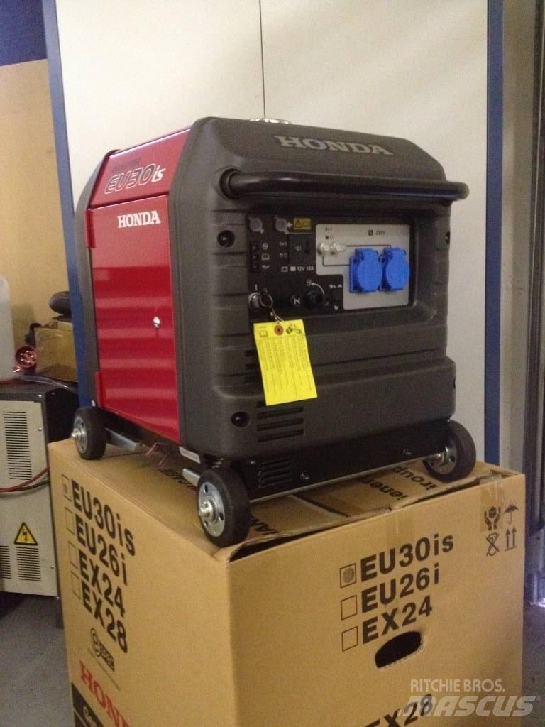 Honda EU30is Generatoare pe Petrol
