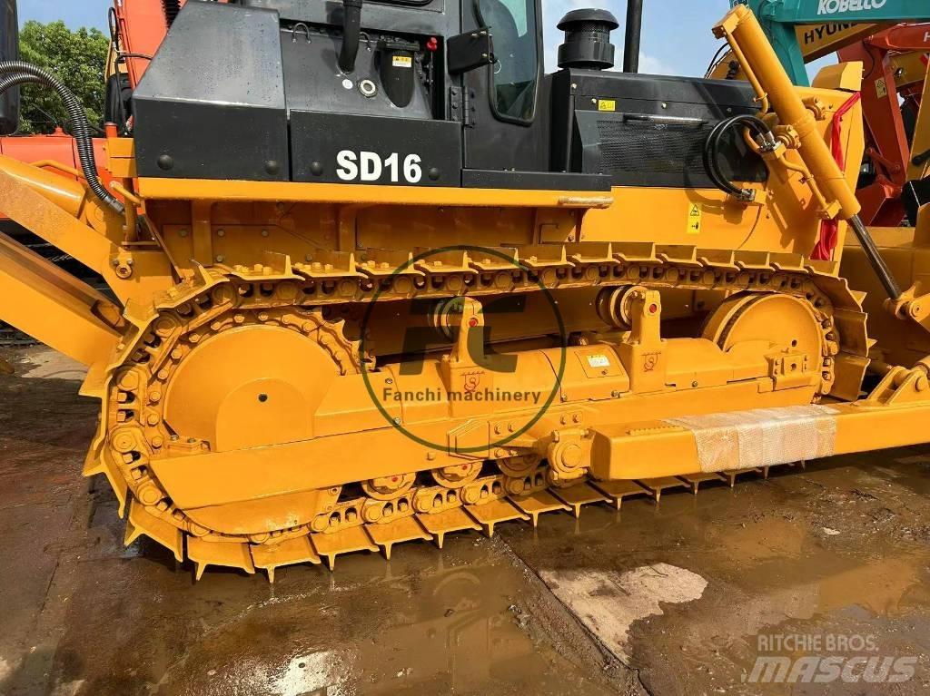 Shantui SD 16 Buldozere pe senile