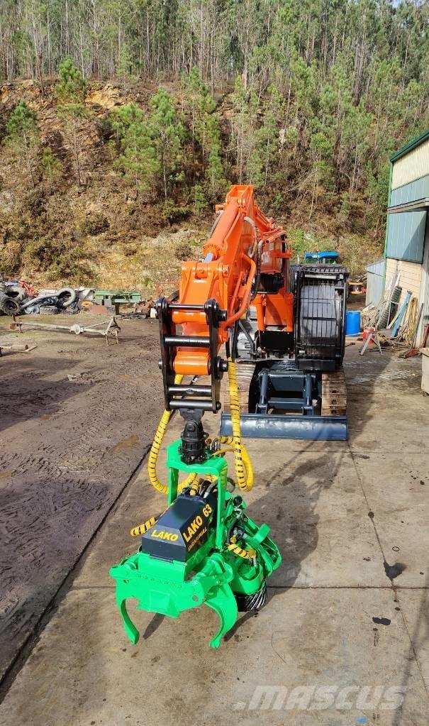 Hitachi ZX 210 Excavatoare pe șenile
