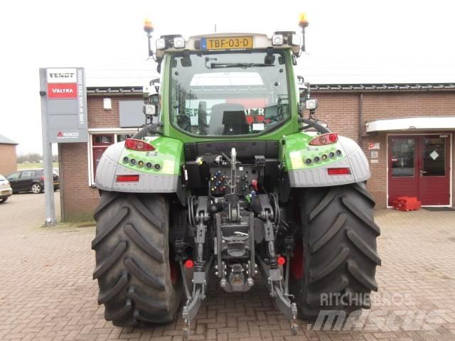 Fendt 513 s4 Tractoare