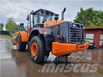 Hitachi ZW 250 Incarcator pe pneuri