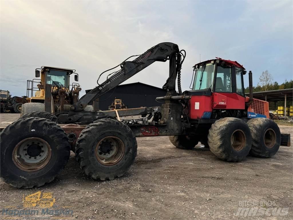 Valmet 890.2 Transportoare