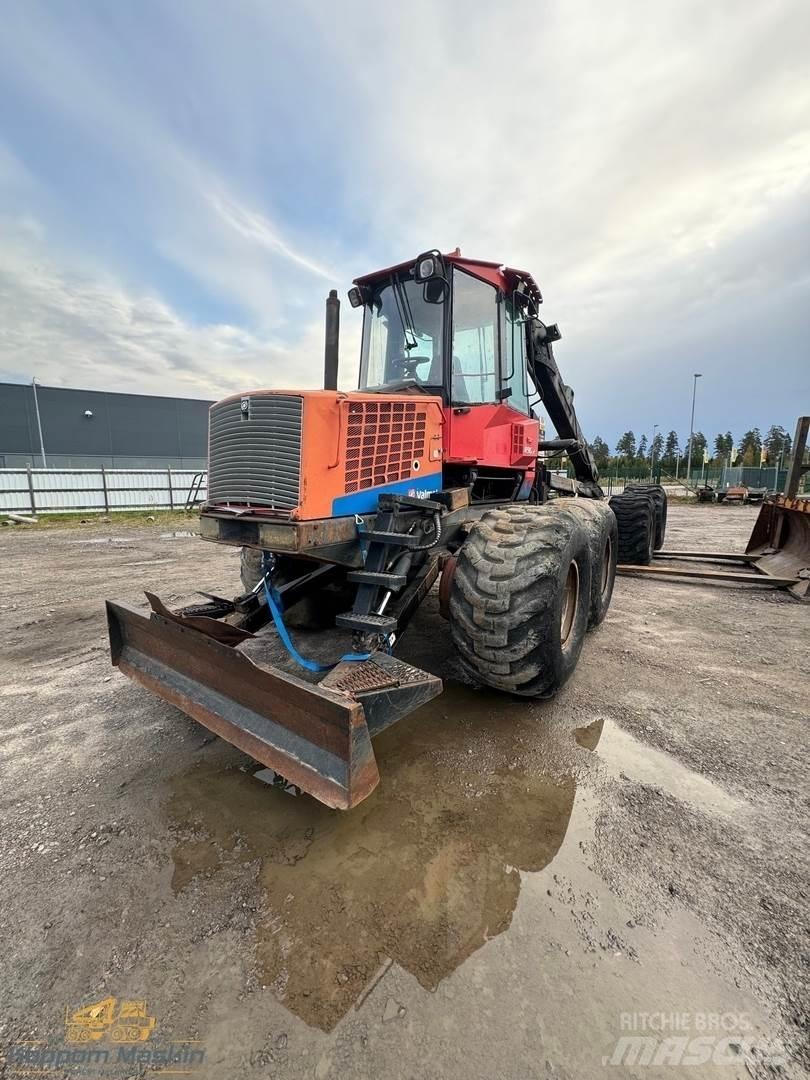 Valmet 890.2 Transportoare