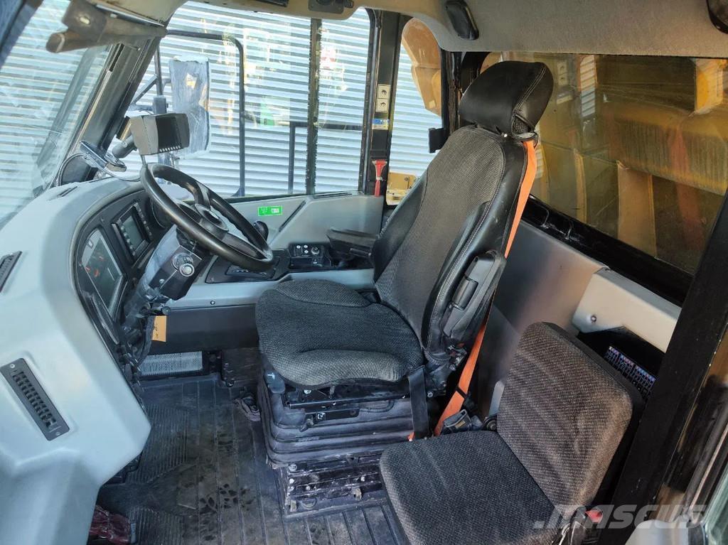 CAT 772G Camioane cu basculante rigide