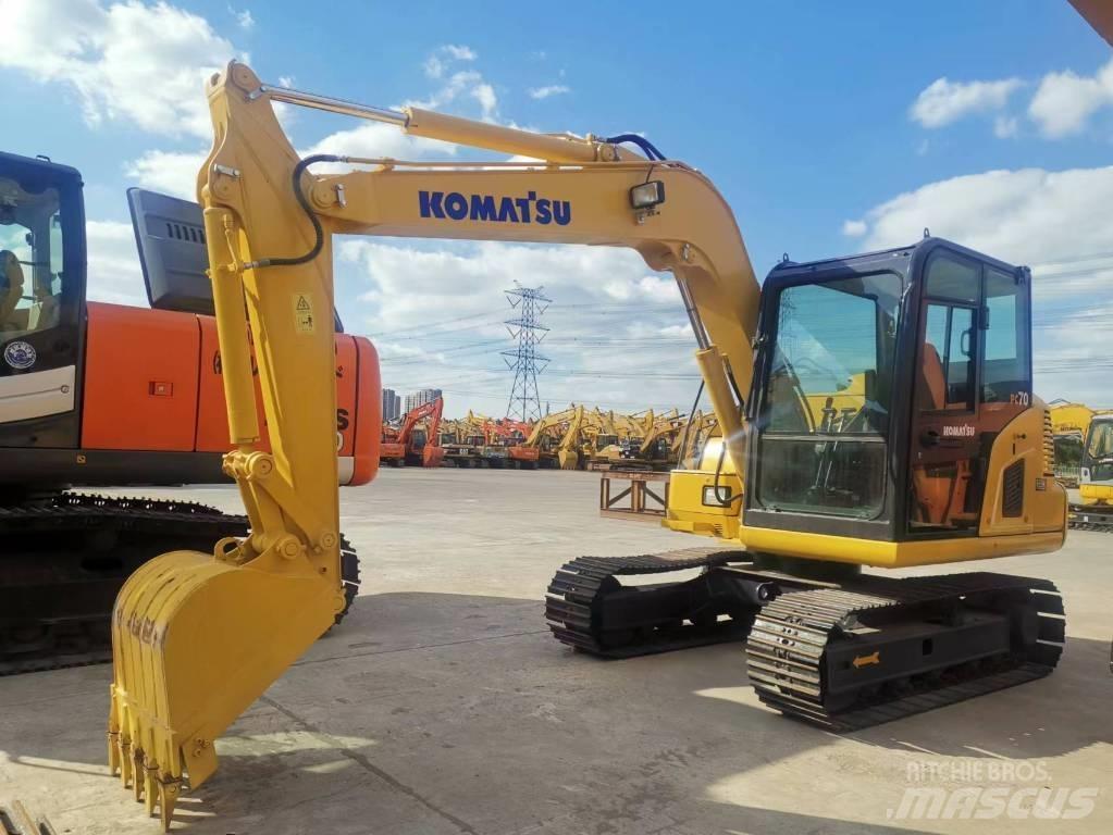 Komatsu PC 70 Excavatoare pe șenile
