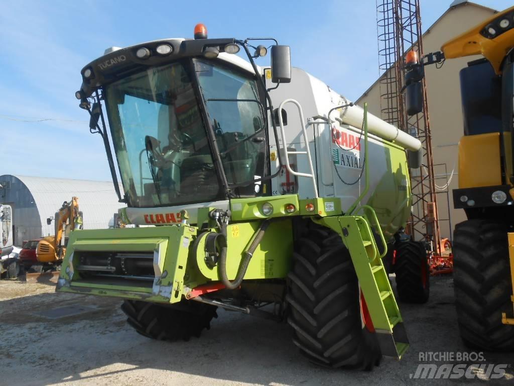 CLAAS Tucano 440 Combine de secerat