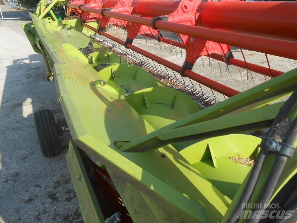 CLAAS Tucano 440 Combine de secerat