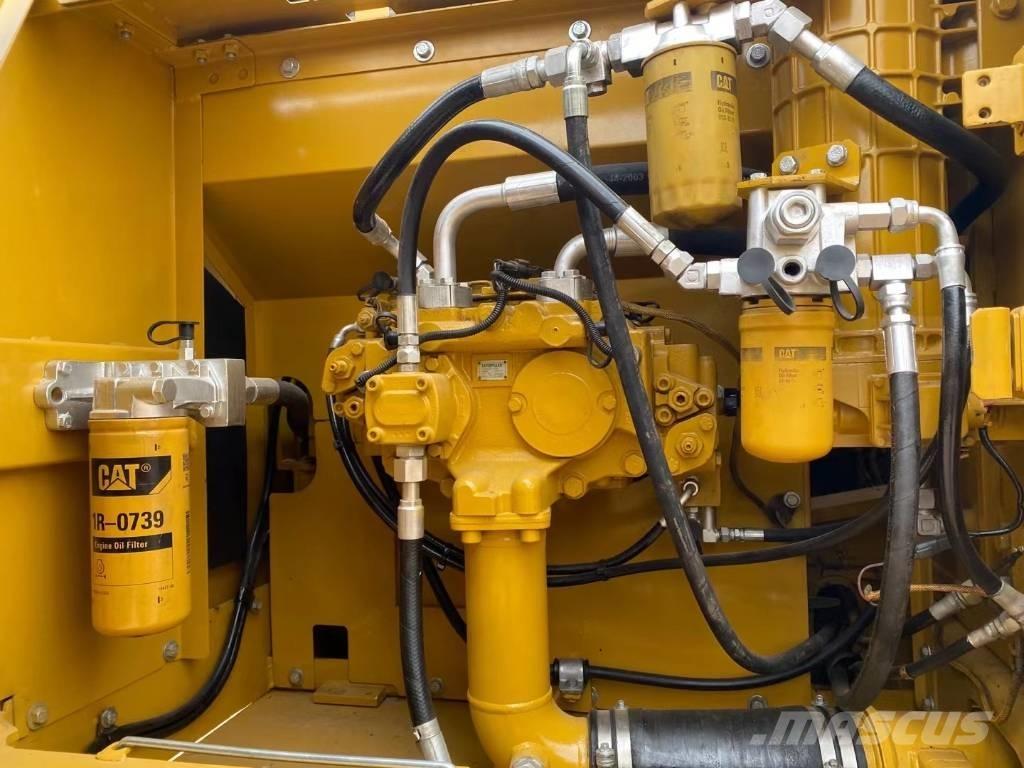 CAT 324 Excavatoare pe șenile
