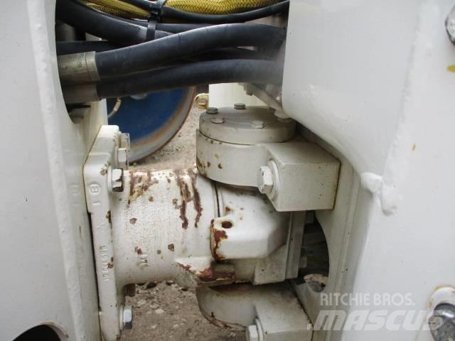 Bomag BW 100 AD-4 Cilindri compactori dubli