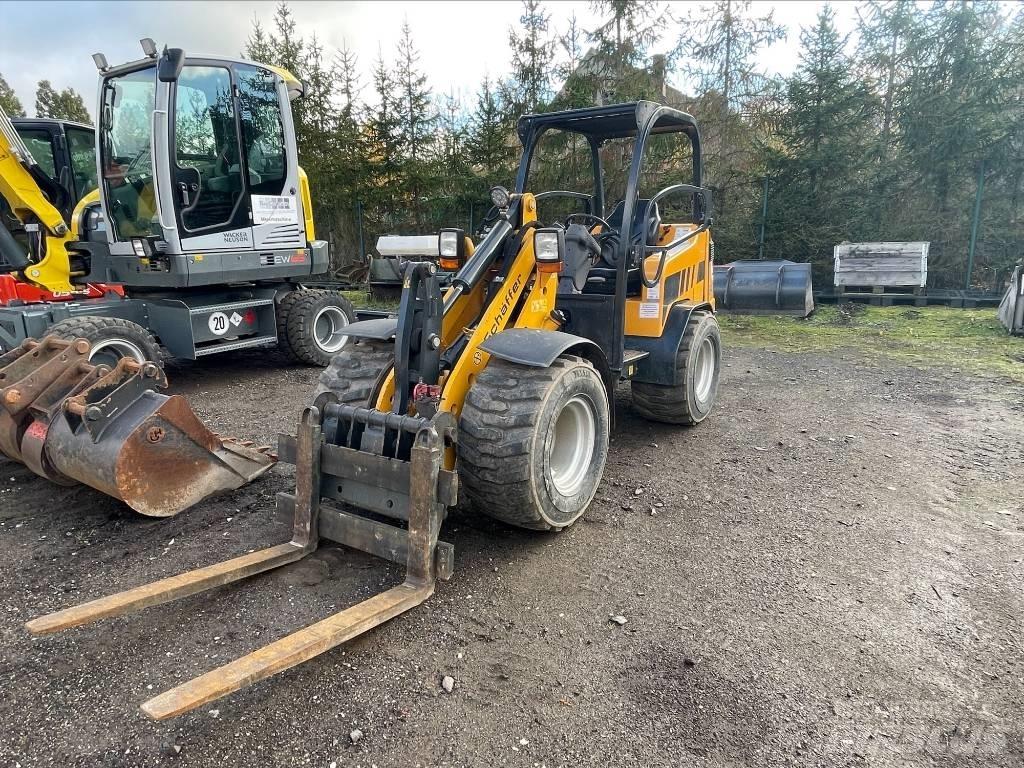 Schäffer 2430 SLT Incarcator pe pneuri
