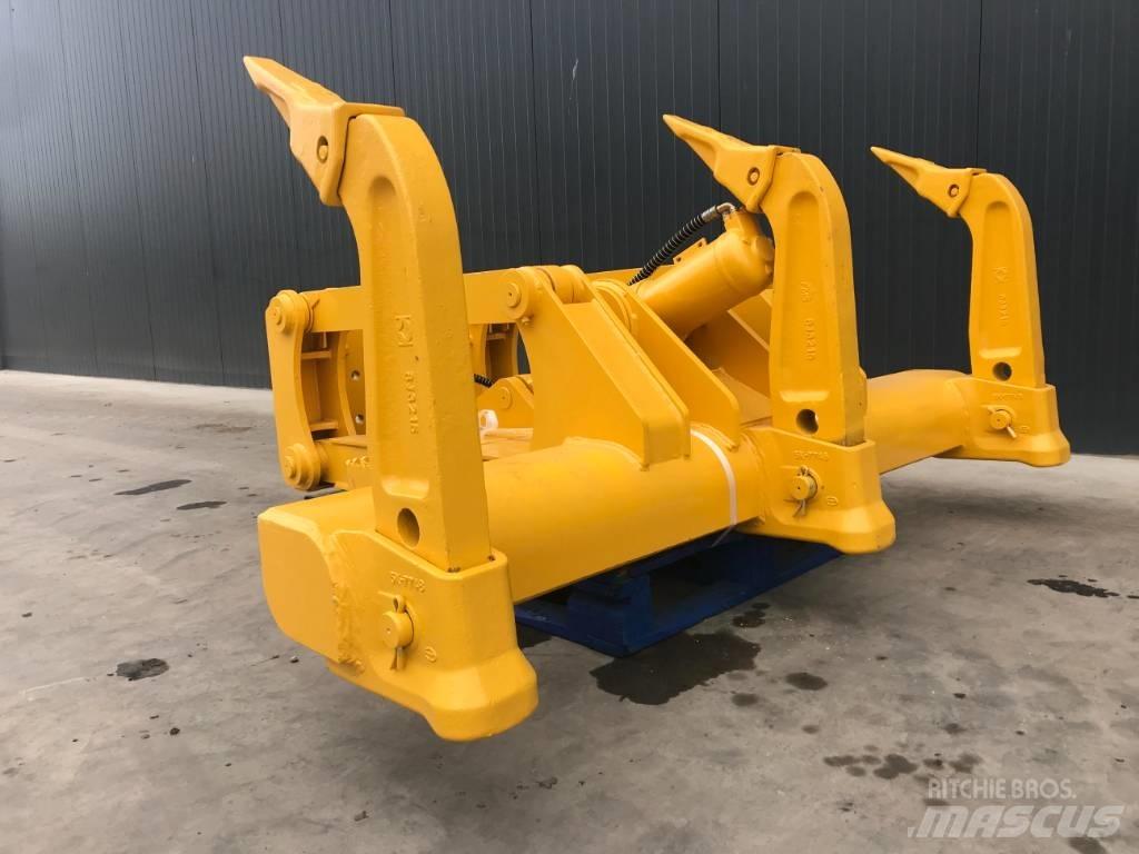 Komatsu D61 Scarificatoare