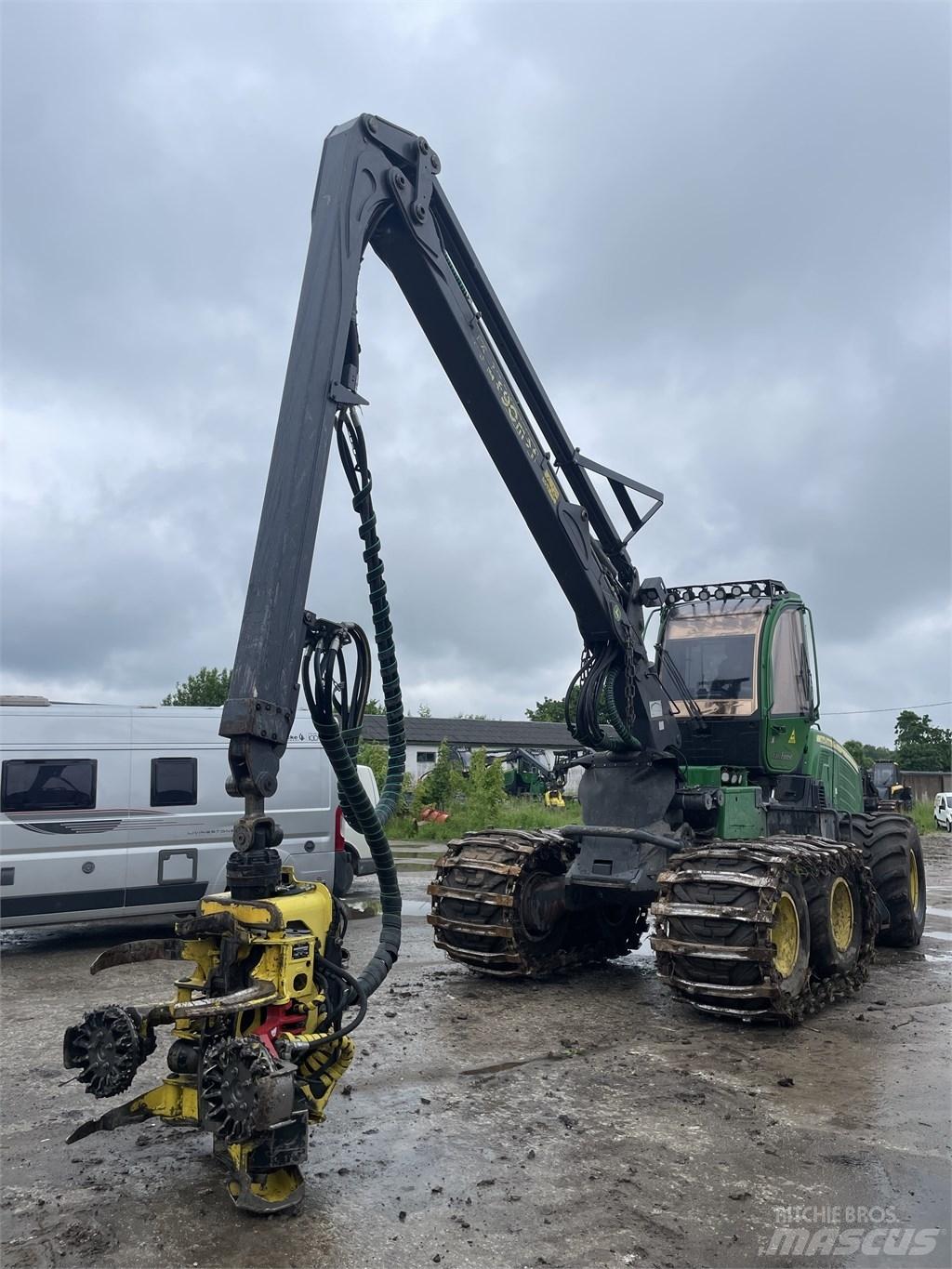 John Deere 1070 G Combine forestiere
