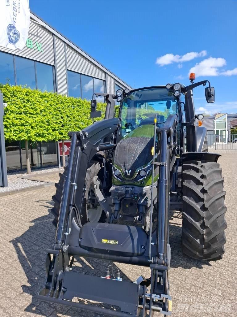 Valtra G 125 Active Tractoare
