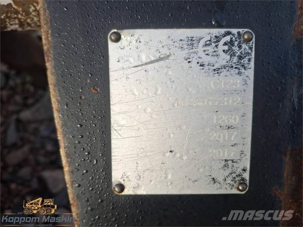 Komatsu c123 Capete pentru culegatoare