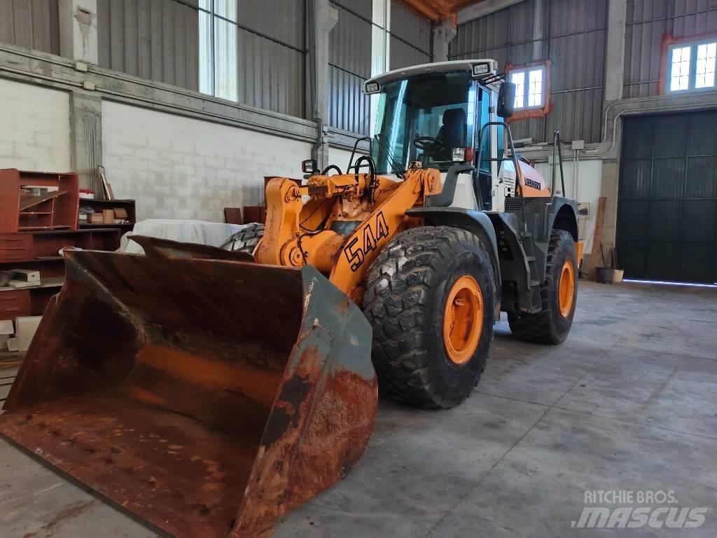 Liebherr 544 Incarcator pe pneuri