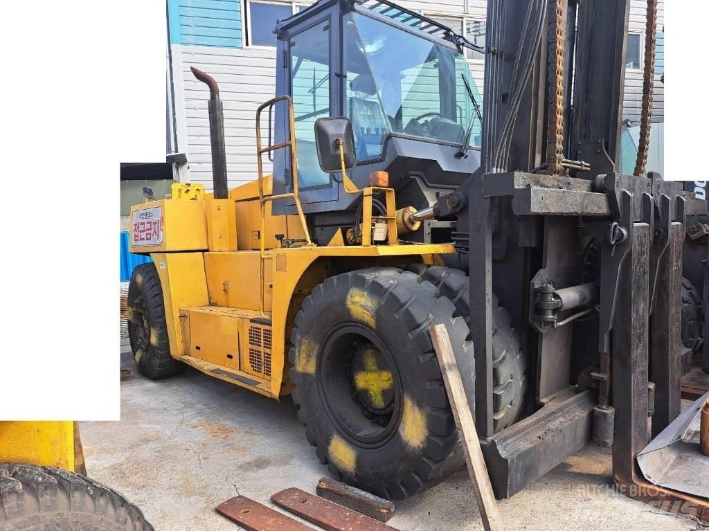 TCM FD200 Strivuitoare-altele