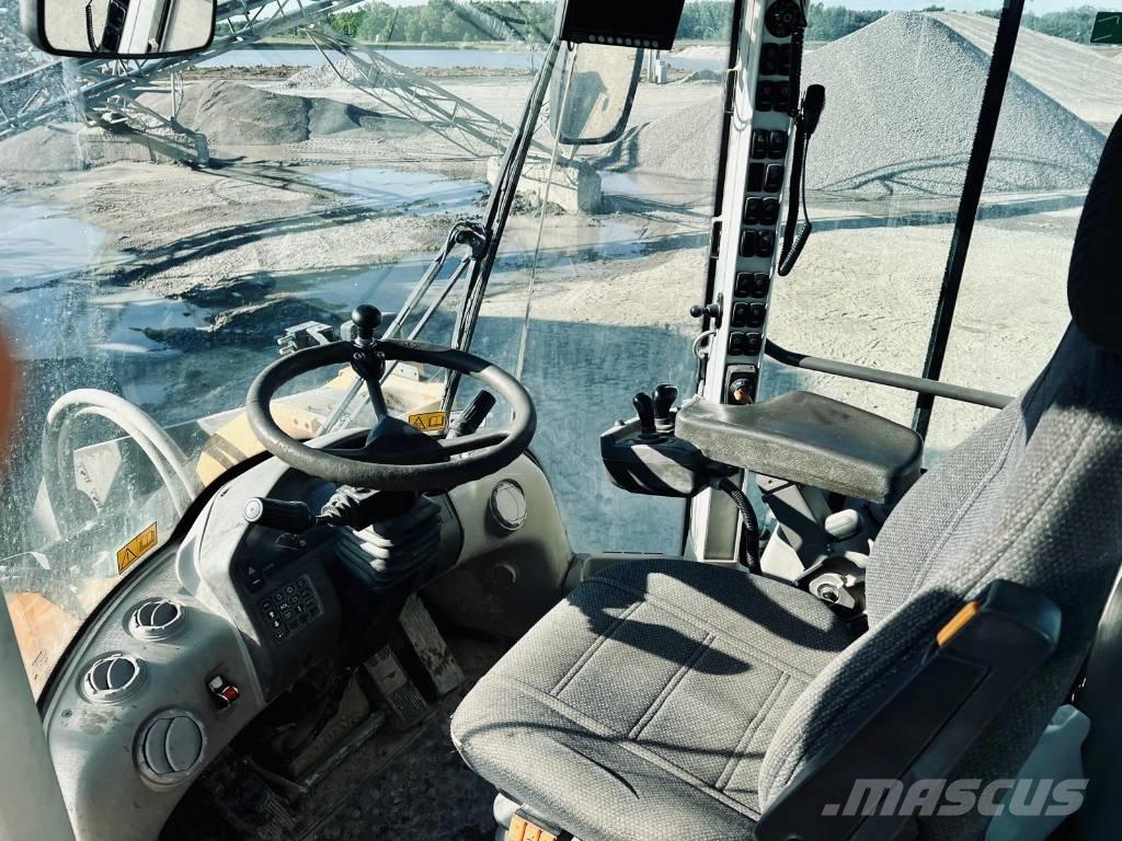 Volvo L 180 G Incarcator pe pneuri