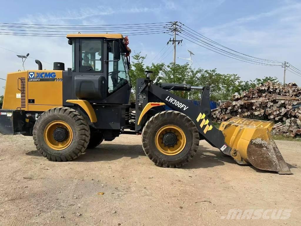 XCMG LW 300 F Incarcator pe pneuri