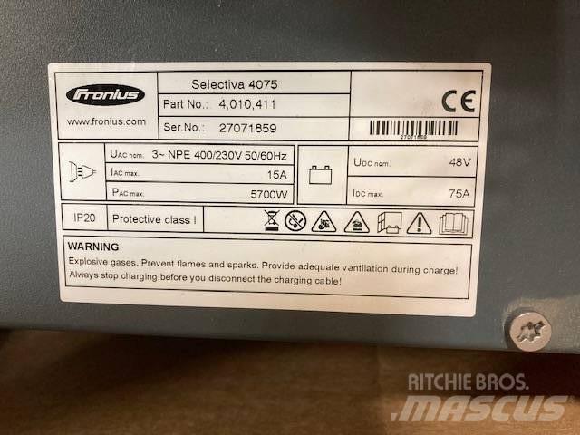 Linde R14HD/1120 Stivuitor cu catarg retractabil