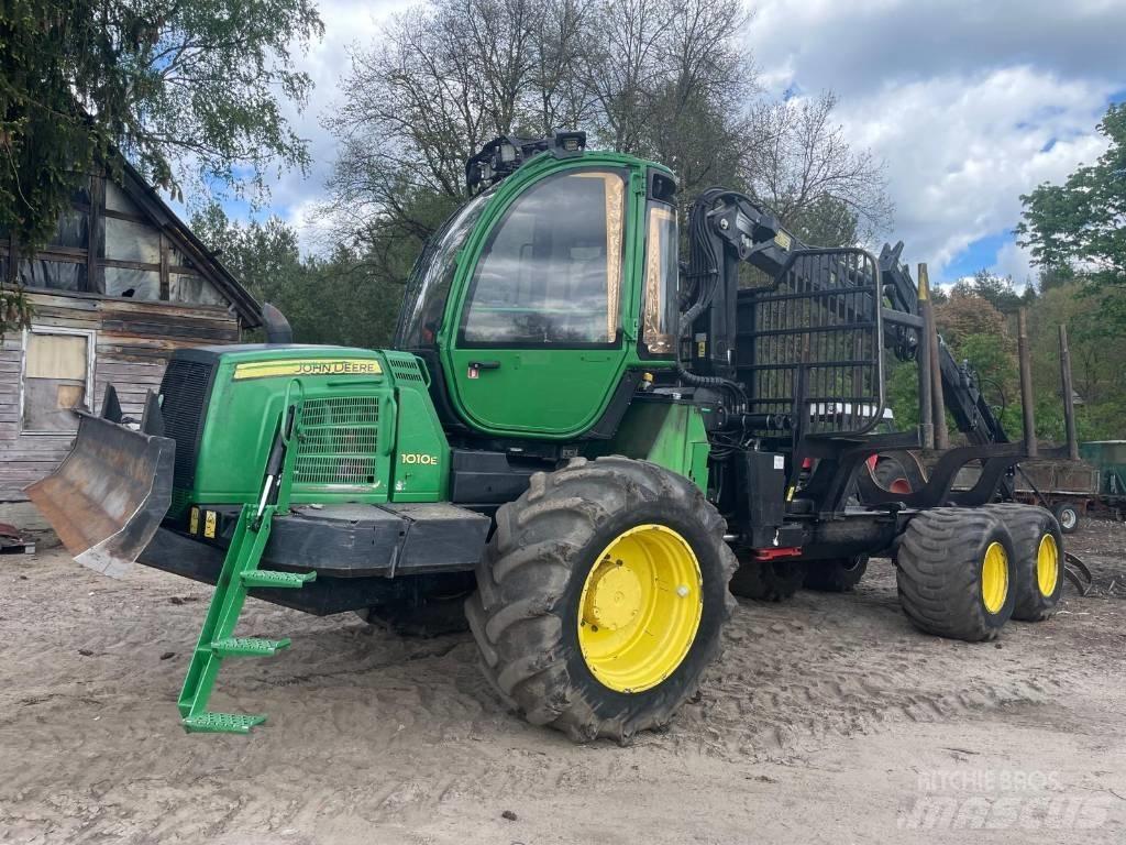 John Deere 1010 E Transportoare