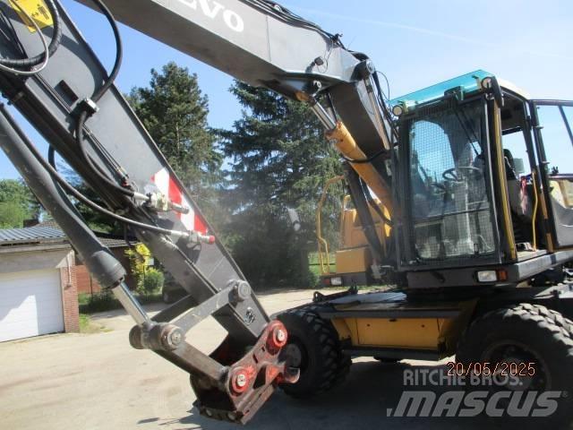 Volvo EW 160 Excavatoare cu roti