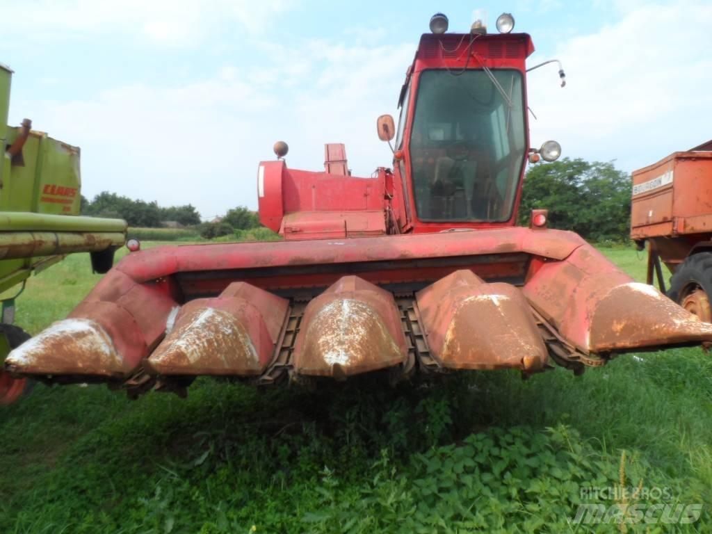 New Idea 802 Combine de secerat