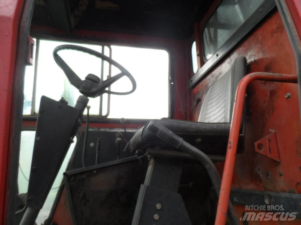 New Idea 802 Combine de secerat