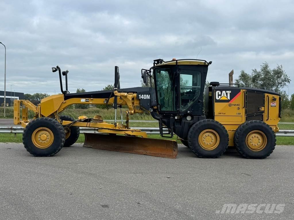 CAT 140M Gredere