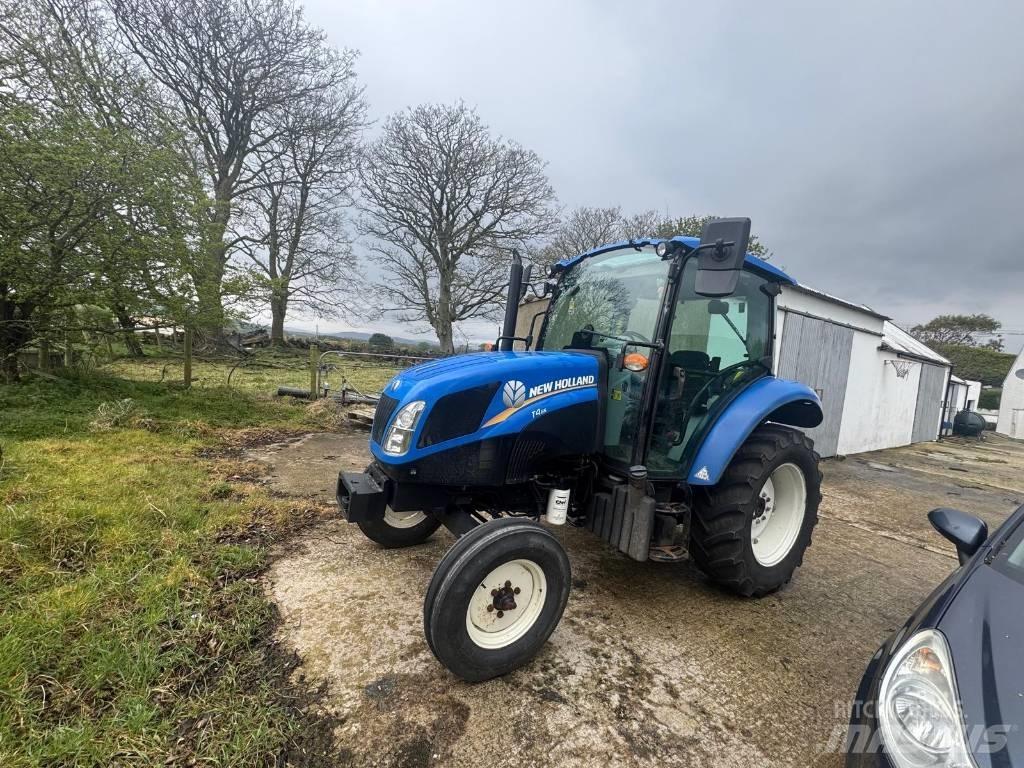 New Holland T 4.65 Tractoare