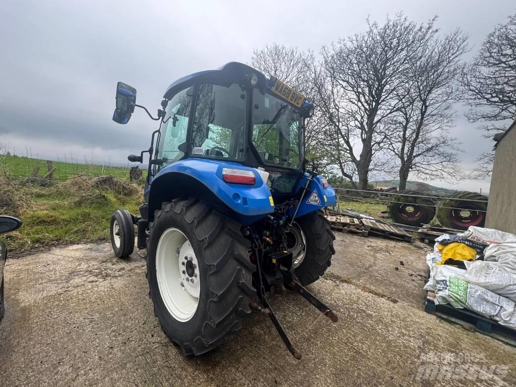 New Holland T 4.65 Tractoare