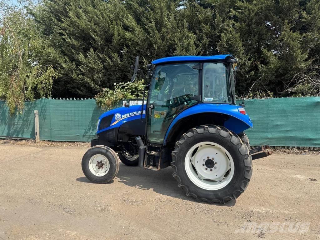 New Holland T 4.65 Tractoare