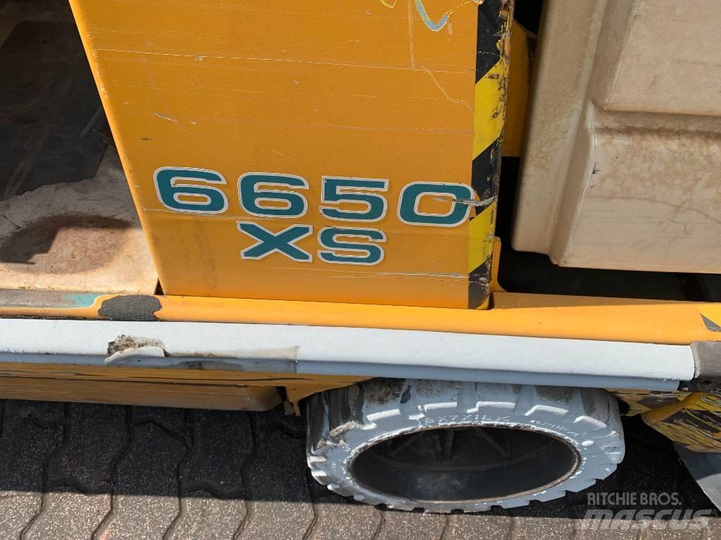 Tennant 6650D      V-2809 Utilaje întreţinere terenuri - Altele