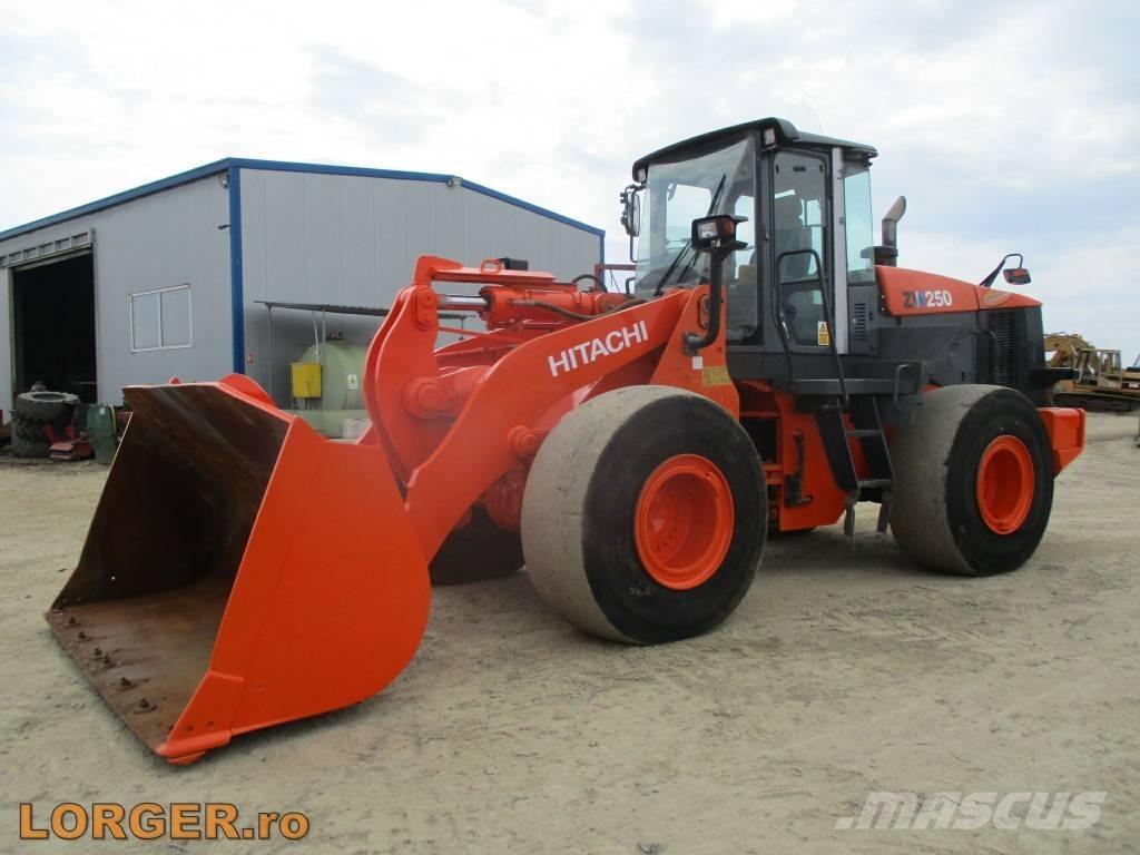 Hitachi ZW 250 Incarcator pe pneuri