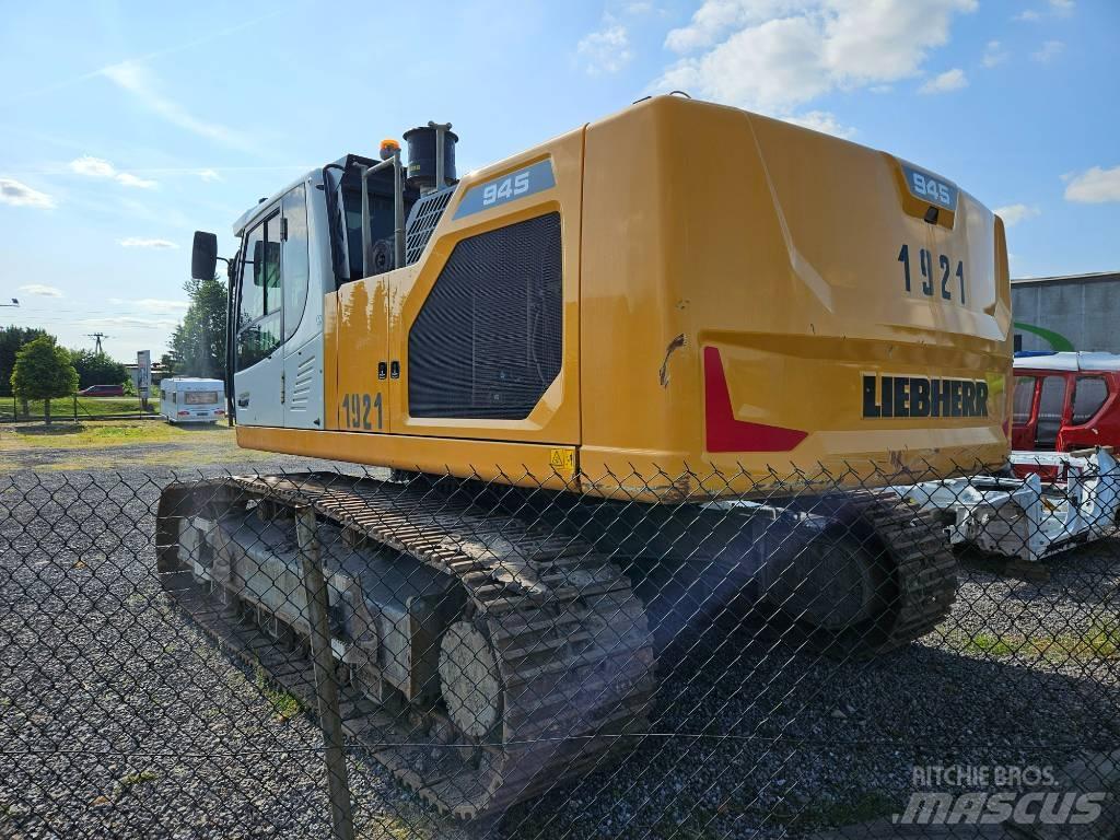 Liebherr R 945 Excavatoare pe șenile
