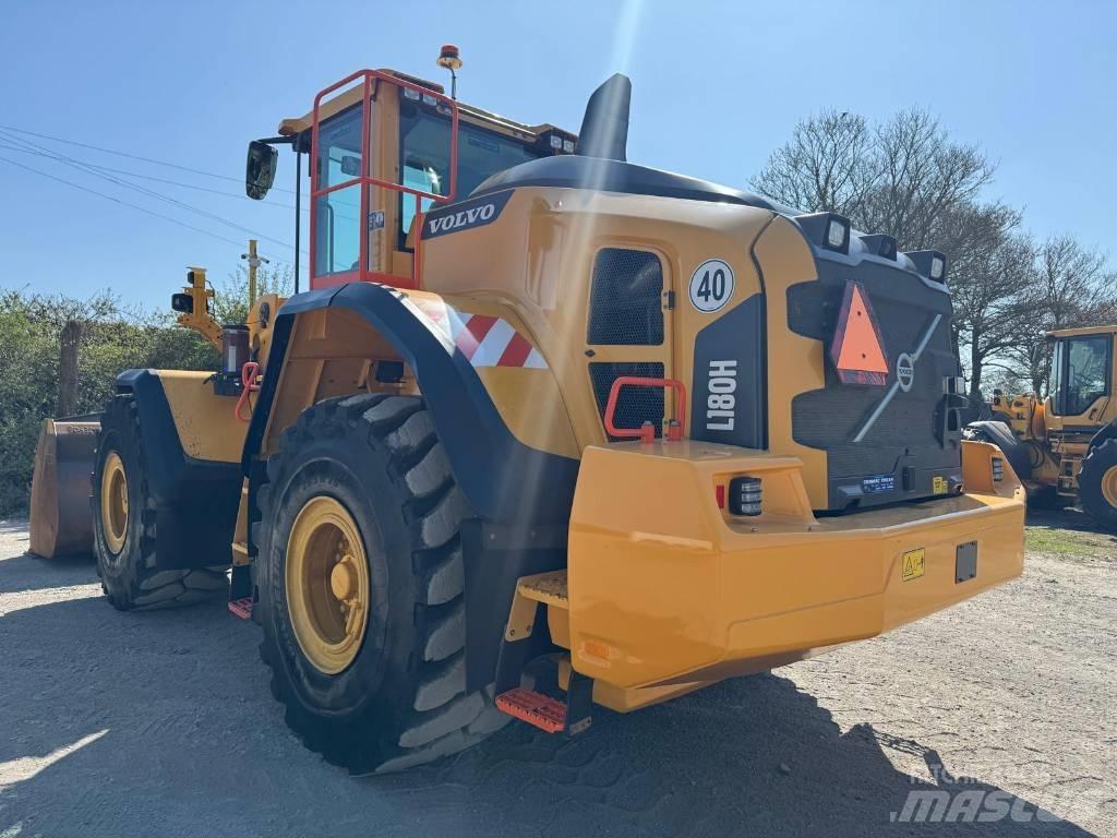 Volvo L 180 H Incarcator pe pneuri