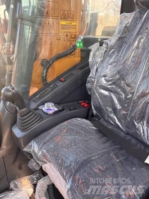 CASE WX140E Excavatoare cu roti